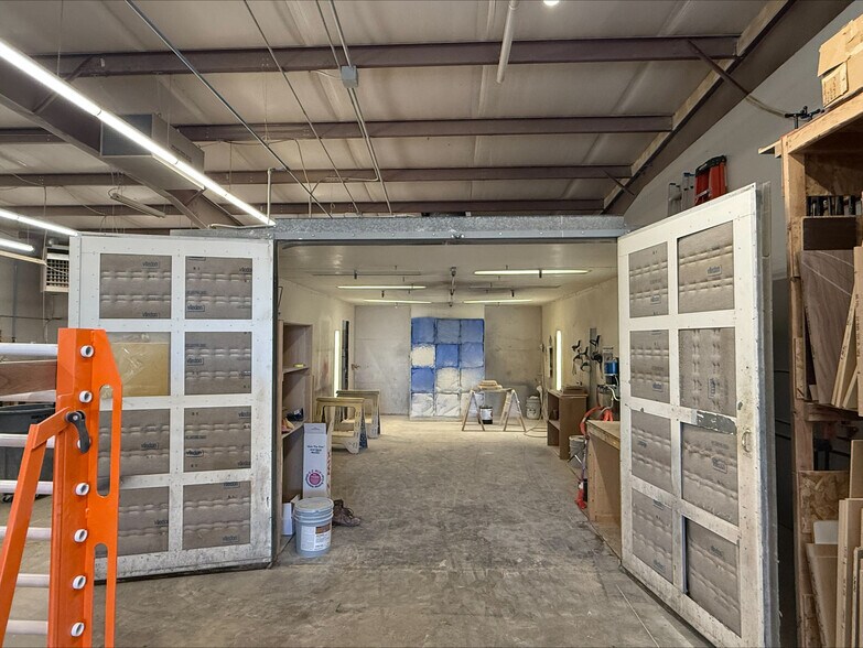 More Photos Of 913 E 75th Ave, Denver Unknown For Lease