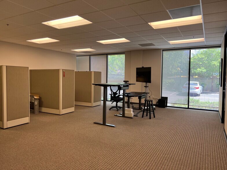 More Photos Of 785 Orchard Dr, Folsom Office For Lease