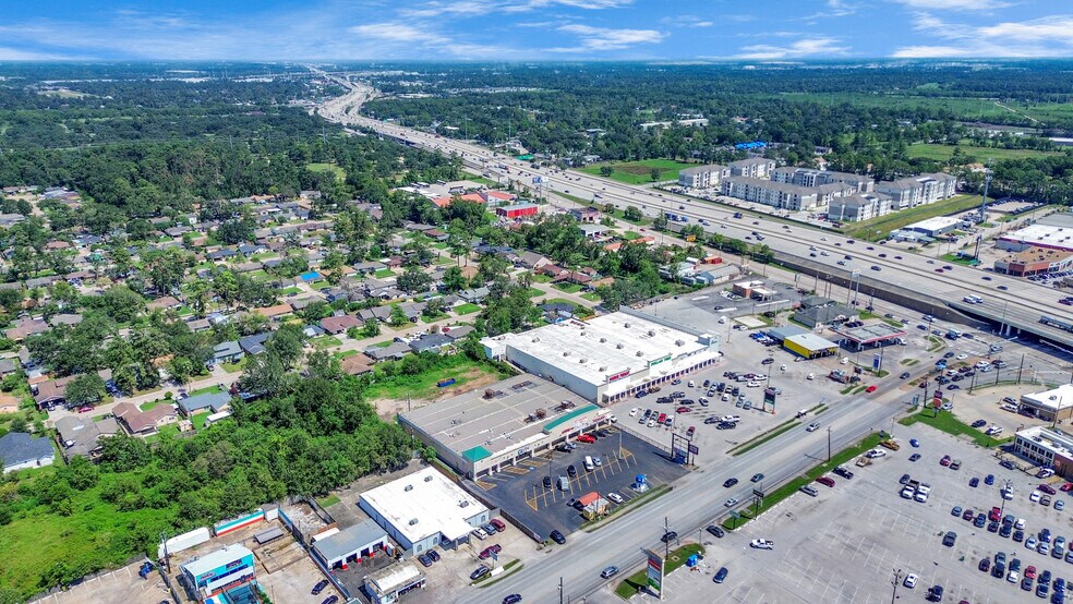 More Photos Of 5231 Aldine Mail Rd, Houston General Retail For Lease