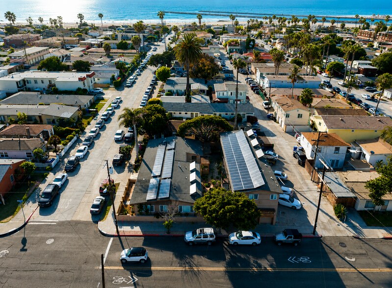 More Photos Of 2104-2110 Bacon St, San Diego Apartments For Sale