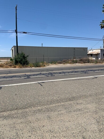 More Photos Of 24148 Robertson Blvd, Chowchilla Industrial For Sale