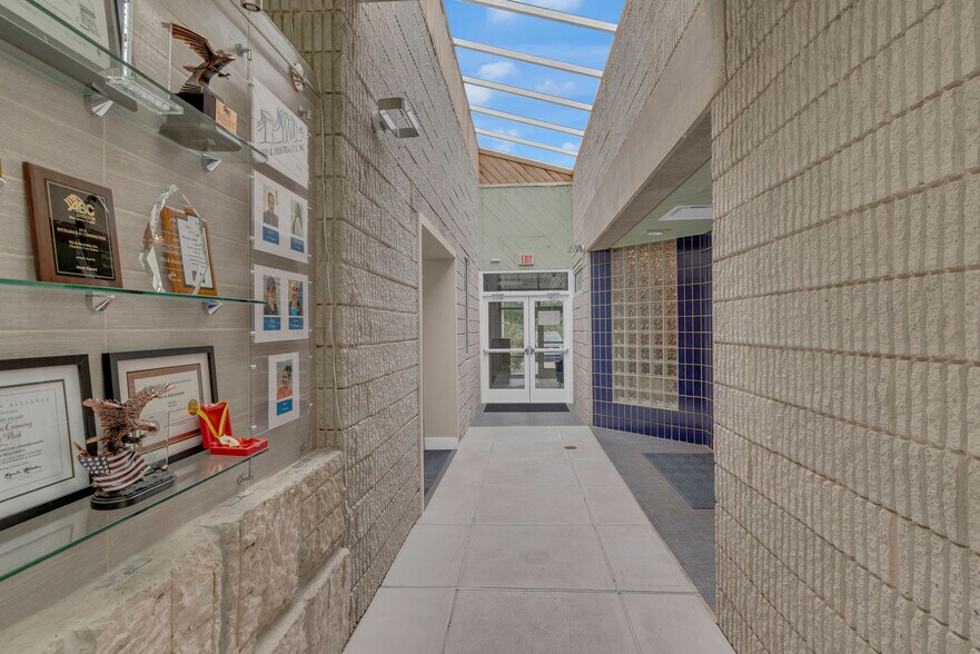 More Photos Of 100 Gaither Dr, Mount Laurel Medical For Lease