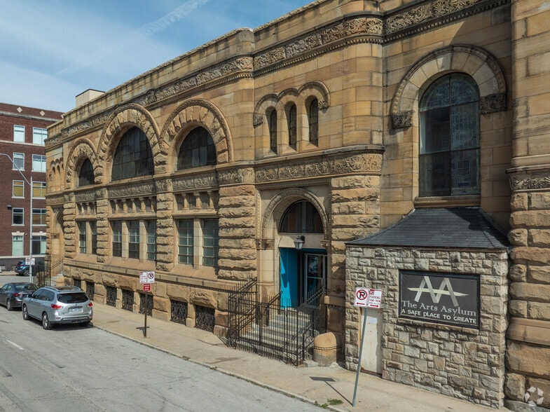 More Photos Of 1000 E 9th St, Kansas City Religious Facility For Sale
