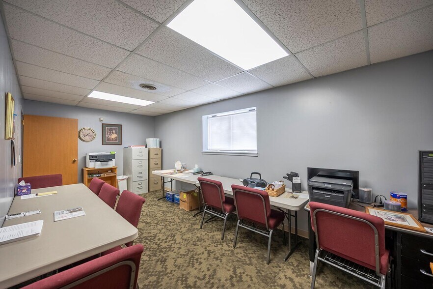 More Photos Of 140 14th Ave NW, Ephrata Flex For Sale