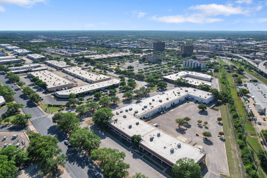 More Photos Of 4150 Freidrich Ln, Austin Unknown For Lease