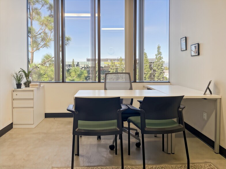 More Photos Of 5800 S Eastern Ave, Commerce Coworking Space