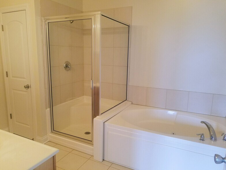 More Photos Of 7250 W 157th St, Orland Park Apartments For Sale