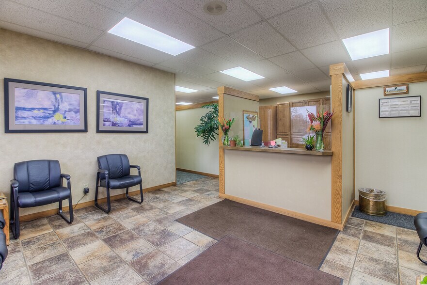 More Photos Of 304-308 N 3rd St, Yakima Office For Sale
