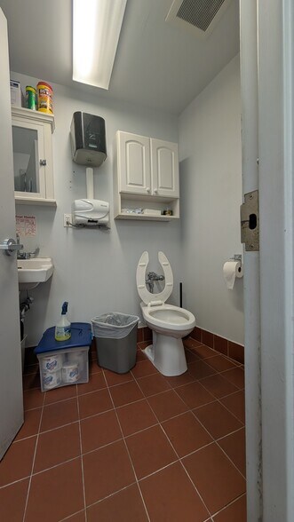 More Photos Of 33-05 Francis Lewis Blvd, Flushing Storefront For Lease