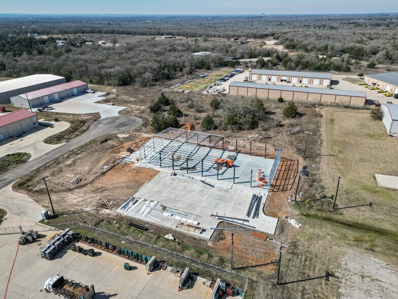 More Photos Of 8413 Parameter Ct, College Station Manufacturing For Lease