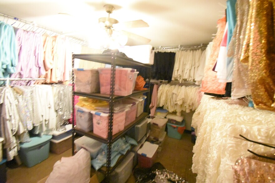 More Photos Of 401 Pennsylvania St, South Houston Lodge Meeting Hall For Sale