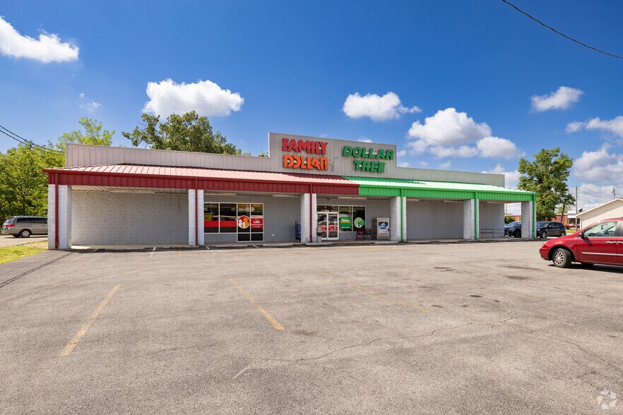 Primary Photo Of 1021 US Highway 45 N, Eldorado Freestanding For Sale