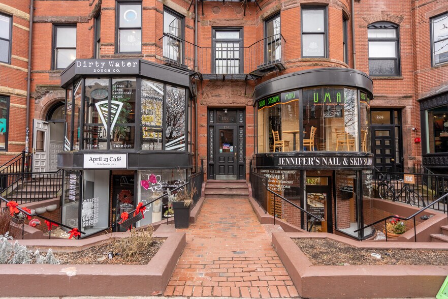 More Photos Of 222-224 Newbury St, Boston Storefront Retail Office For Lease