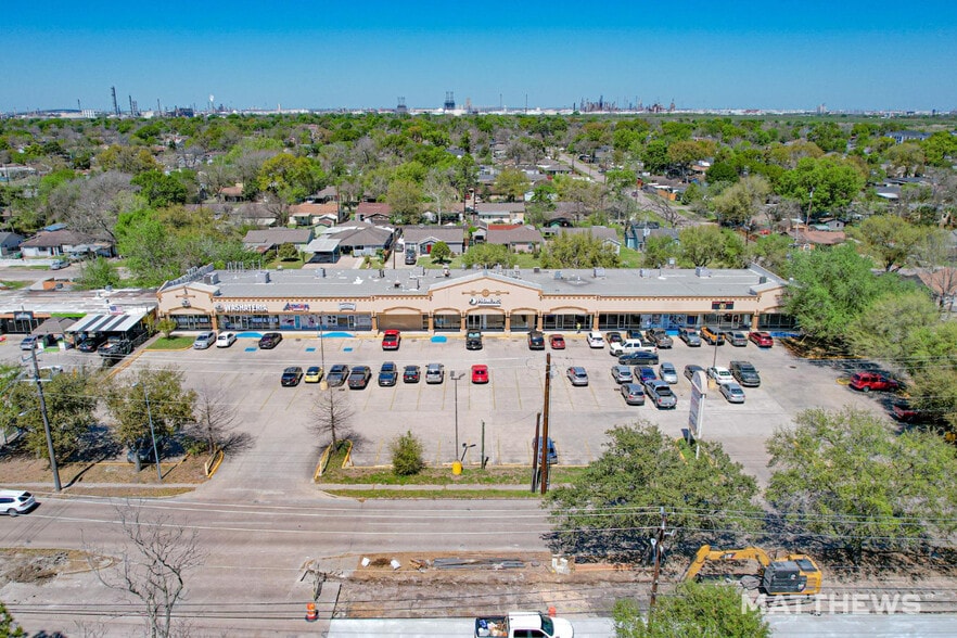 Primary Photo Of 5455 Allendale Rd, Houston Freestanding For Sale