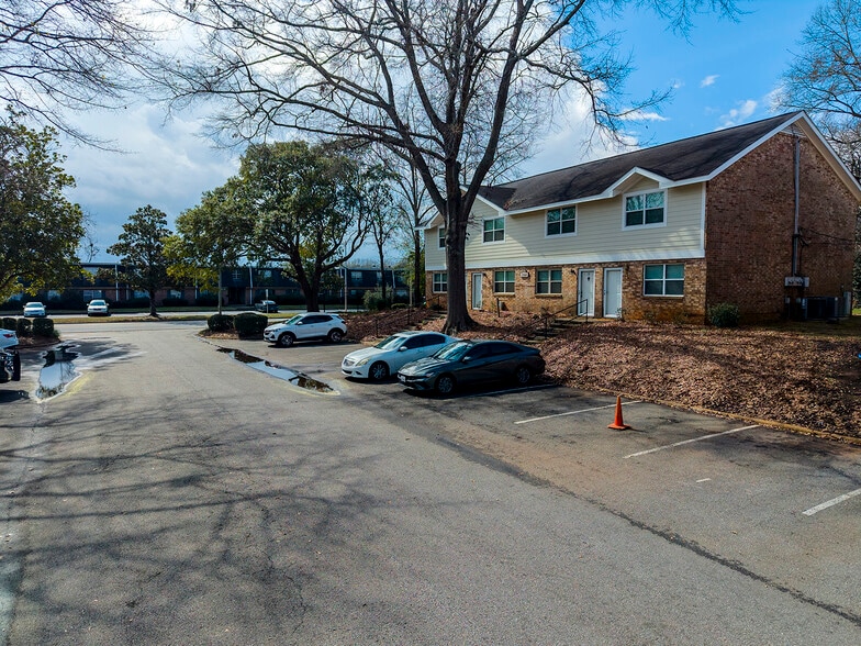 More Photos Of 2501 Redwood Ct, Albany Multifamily For Sale