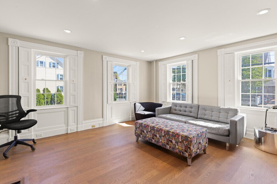 More Photos Of 15 Cherry St, Danvers Office For Lease