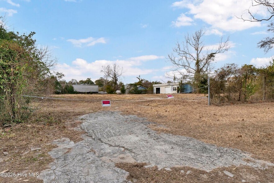 More Photos Of 1403 S 5th Ave, Wilmington Land For Sale