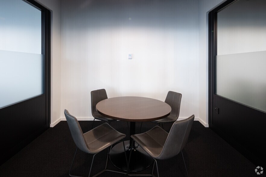 Photo of 24th Floor Ste 