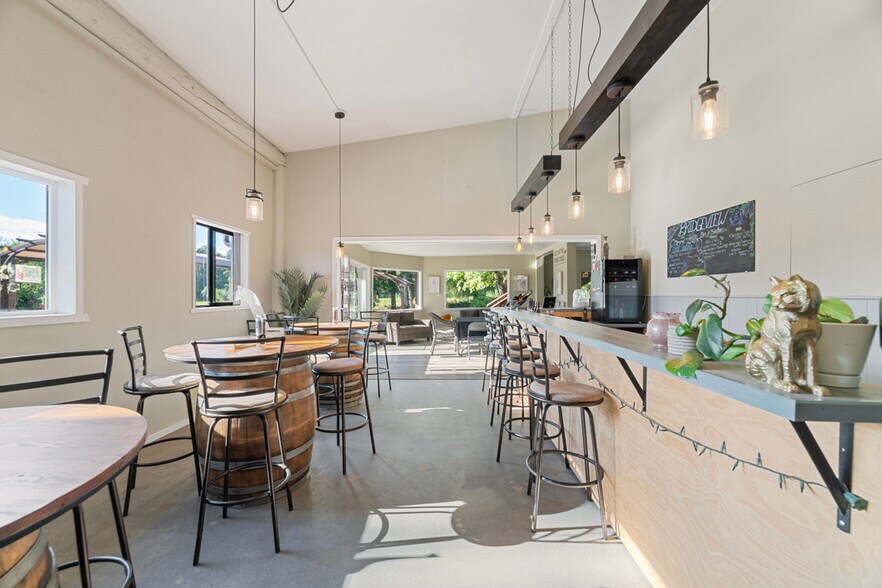 More Photos Of 3900 Holland Rd loop, Cave Junction Winery Vineyard For Sale