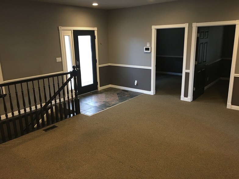 More Photos Of 519-533 W Center St, Pleasant Grove Office For Lease