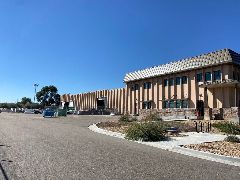 More Photos Of 8750 W 20th St, Greeley Flex For Lease