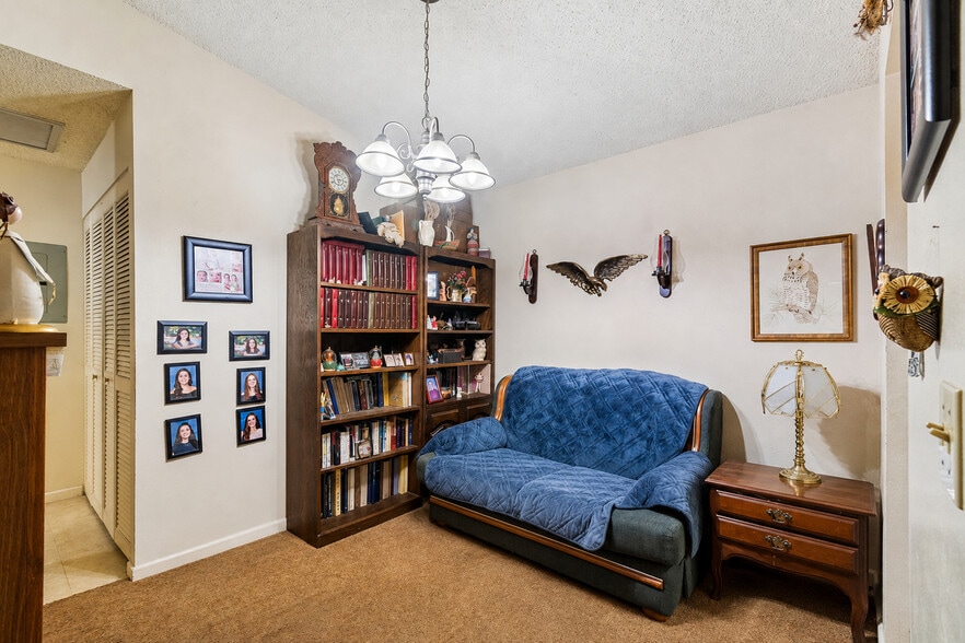 More Photos Of 3132 Bloomingdale Villas Ct, Brandon Apartments For Sale