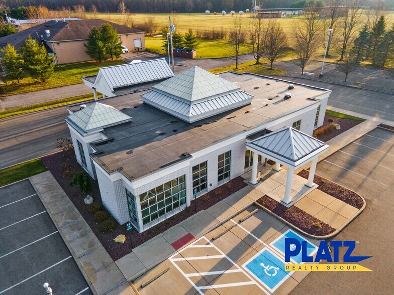 More Photos Of 3960 South Ave, Youngstown Bank For Sale