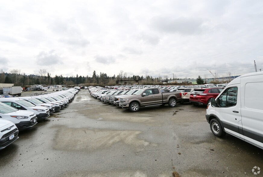 More Photos Of 6423 NE 175th St, Kenmore Land For Lease