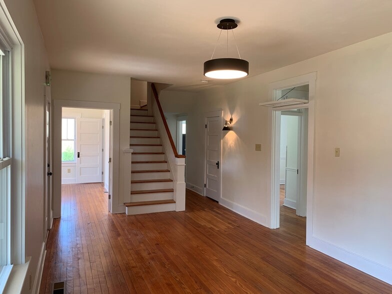 More Photos Of 729 N Hickory Ave, Bel Air Office For Lease