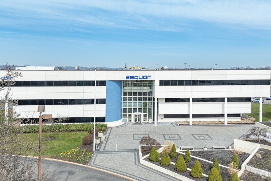 More Photos Of 377 Hoes Ln, Piscataway Office For Lease