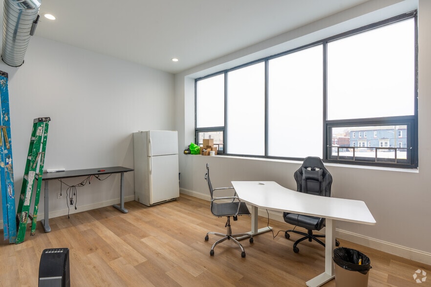 More Photos Of 2446-50 Germantown Ave, Philadelphia Flex For Sale