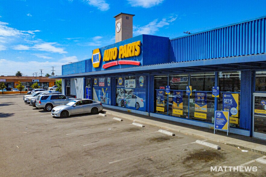 More Photos Of 2301 Long Beach Blvd, Long Beach Freestanding For Lease