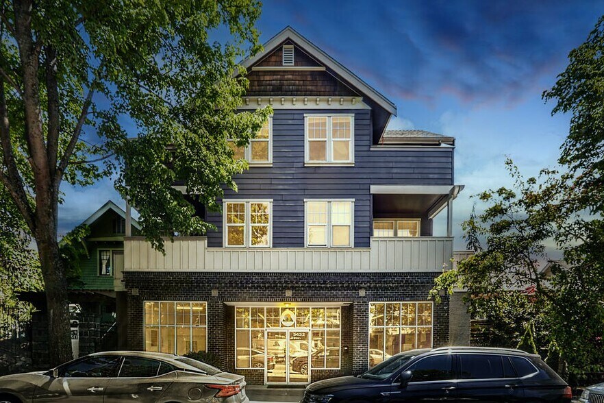 More Photos Of 5430 California Ave SW, Seattle Office For Sale