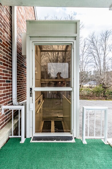 More Photos Of 5502 Dayton Blvd, Chattanooga Religious Facility For Sale