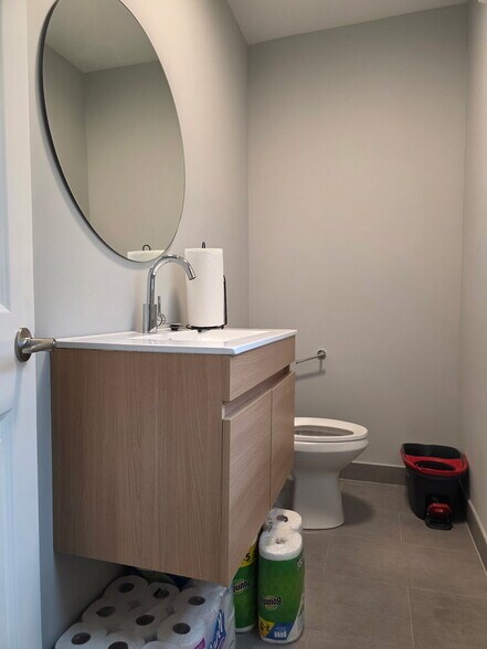 More Photos Of 8 Pennsylvania Ave, Matamoras Office For Lease
