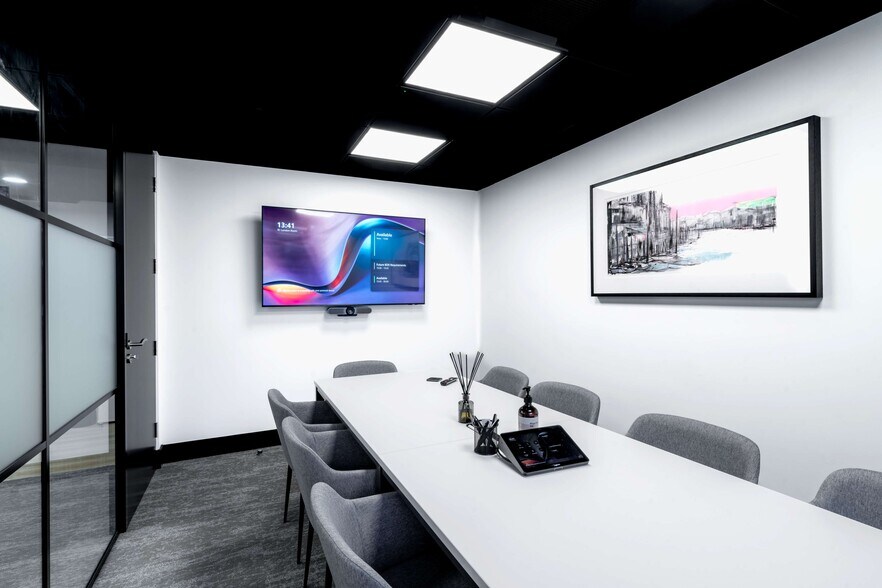 More Photos Of 18 King William St, London Office For Lease
