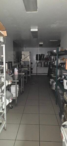 More Photos Of 1401 Texas 16, Graham Restaurant For Sale