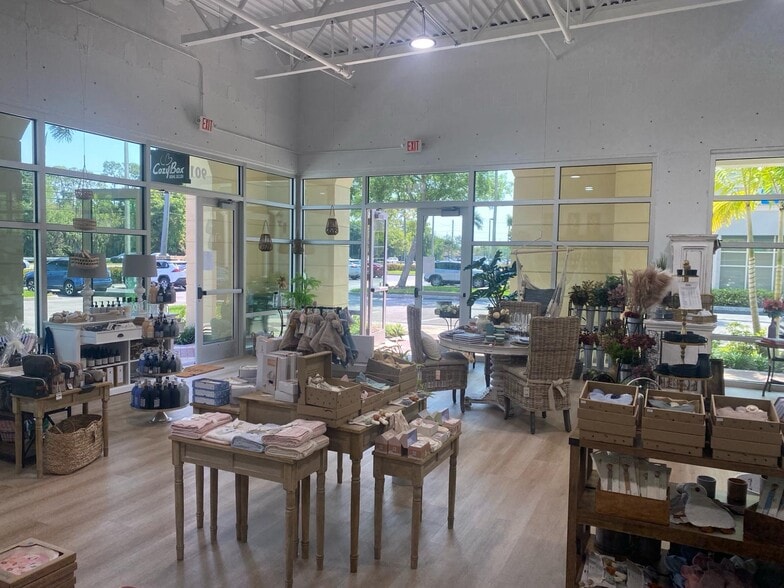 More Photos Of 2363 Vanderbilt Beach Rd, Naples Storefront For Lease
