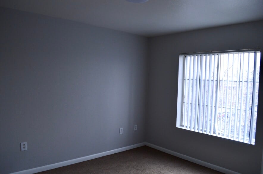 More Photos Of 3280 Downing St, Denver Apartments For Lease