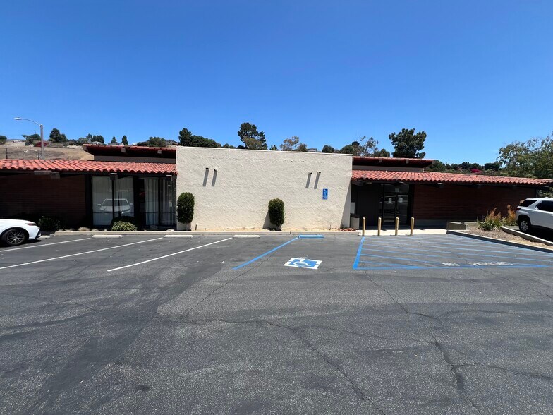 More Photos Of 811-897 Silver Spur Rd, Rolling Hills Estates Unknown For Lease