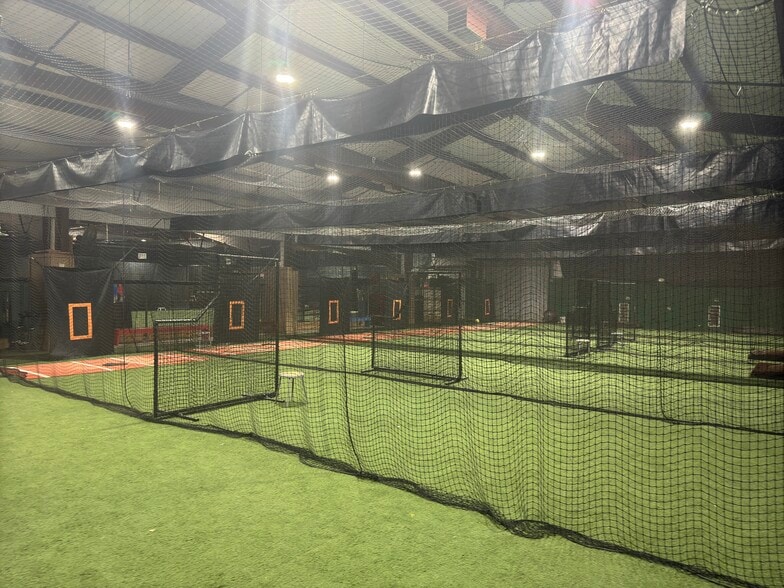 More Photos Of 1805 E Spring Creek Pky, Plano Freestanding For Sale