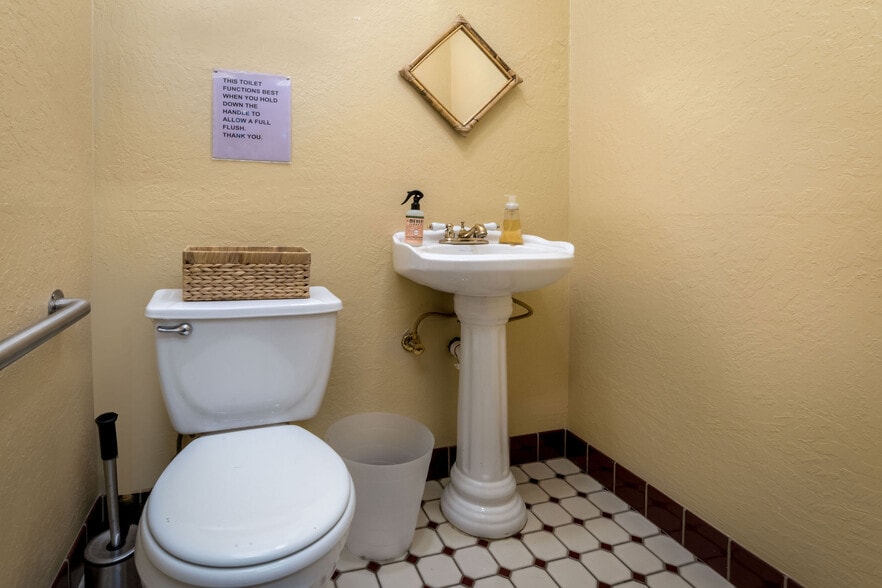 More Photos Of 200 Commercial St, Nevada City Freestanding For Sale