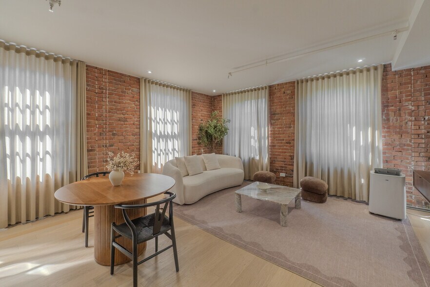 More Photos Of 754-762 Rue Saint-Paul O, Montréal Apartments For Sale