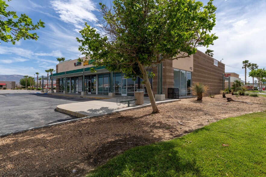 More Photos Of 330 W Rancho Vista Blvd, Palmdale Unknown For Lease