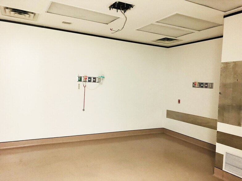 More Photos Of 2105 Jackson St, Houston Office For Lease