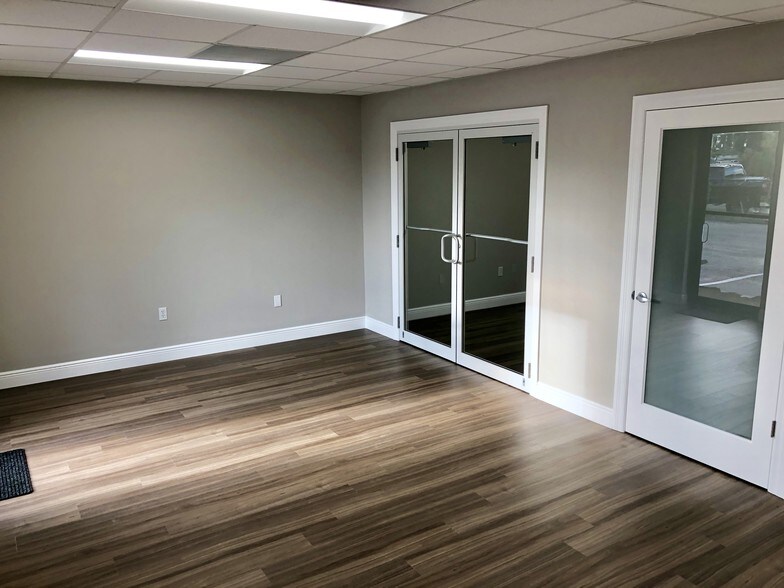 More Photos Of 6220 Manatee Ave W, Bradenton Medical For Sale