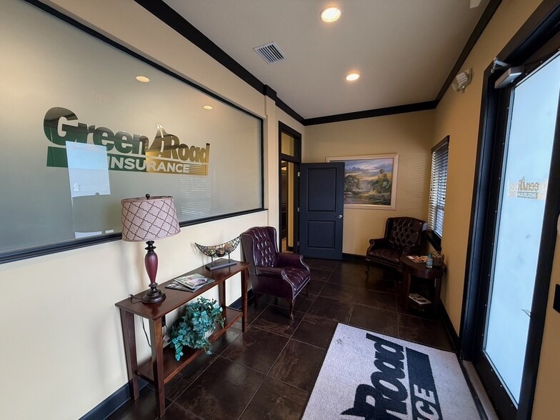 More Photos Of 5115 S Lakeland Dr, Lakeland Office For Sale