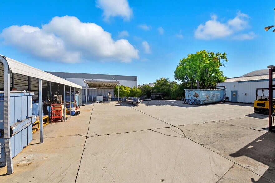 More Photos Of 1180 N 5th St, San Jose Manufacturing For Sale