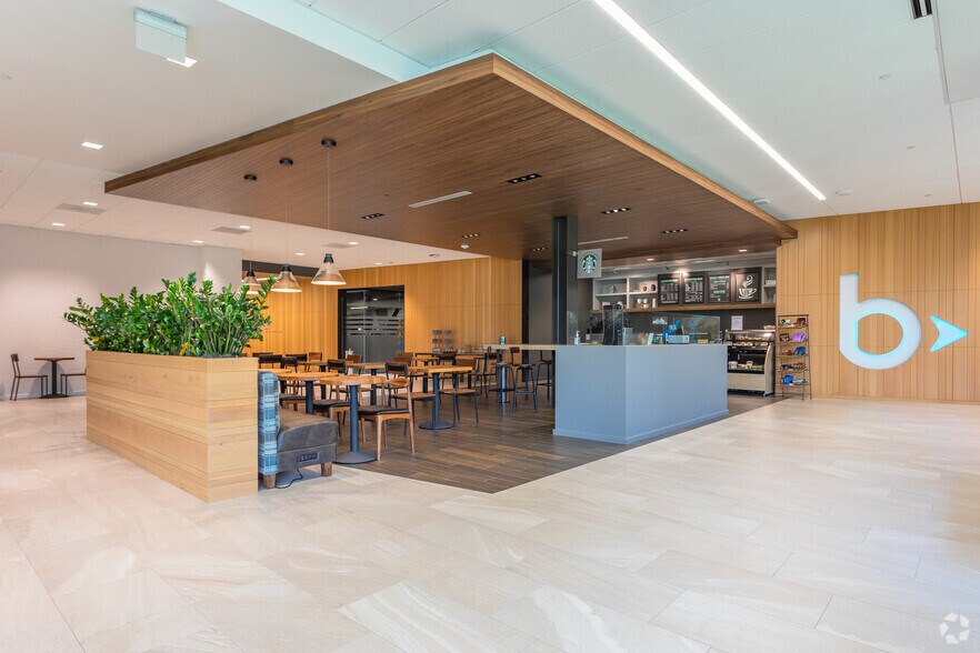 More Photos Of 65 Fairchild St, Charleston Office For Lease