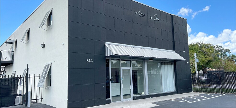 More Photos Of 822 W Central Blvd, Orlando Flex For Sale